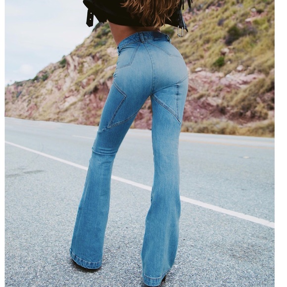 REVICE Denim - High wasted, flared 70s star jeans